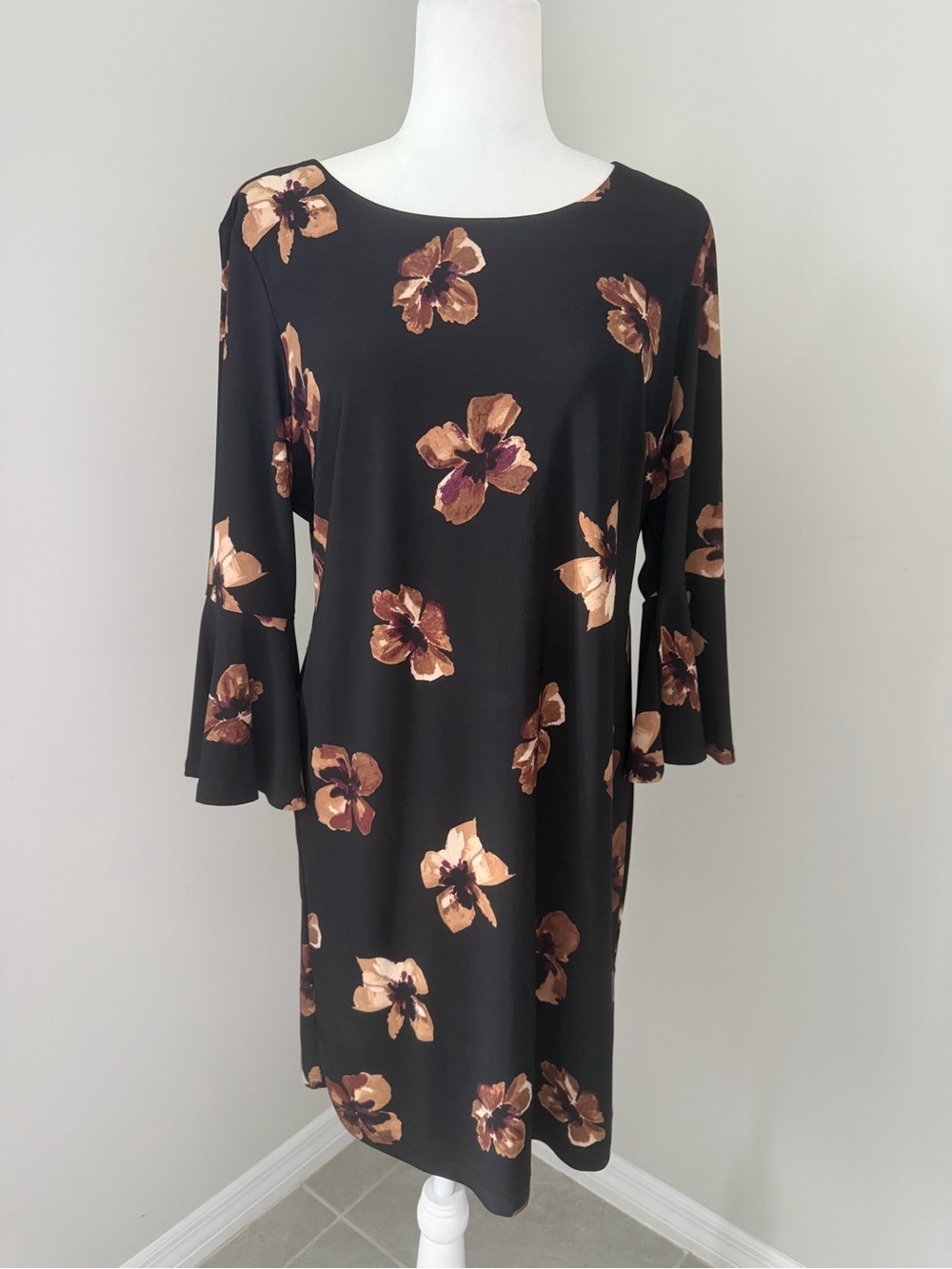 TOMMY HILFIGER Women's Black Floral-Print Bell Sleeve Shift Dress Size 12